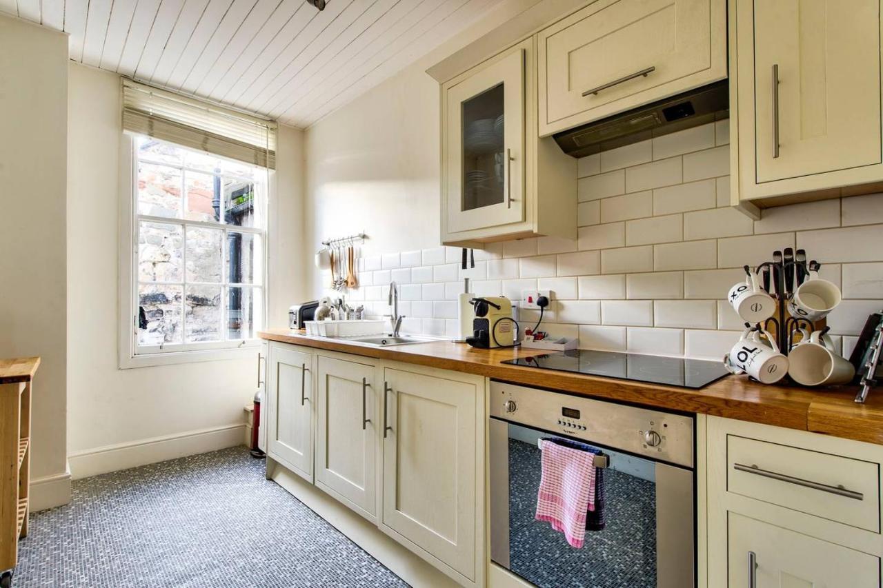 Joivy Bright 1 Bed Flat, Close To Princess Street Edinburgh Dış mekan fotoğraf